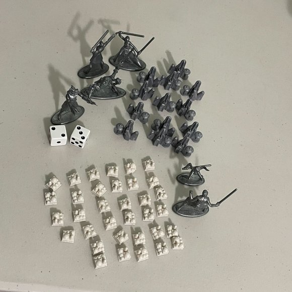 Star Wars The Clone Wars Monopoly Board Game 2008 Complete Parker Brothers - Picture 5 of 12